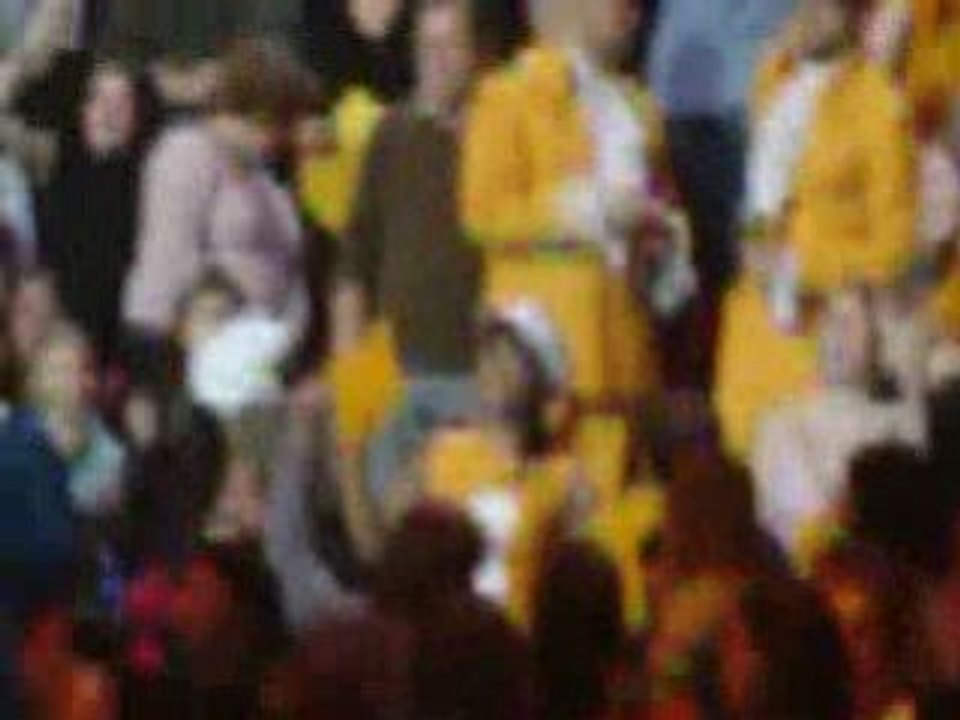 Enfoirés 2009 Jenifer & Amel Rehab + Parle à Ma Main