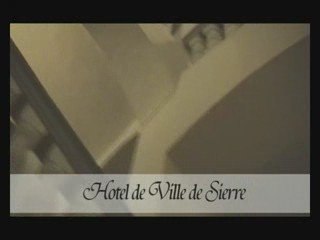 Mariage civil entrée dans l' hôtel de ville