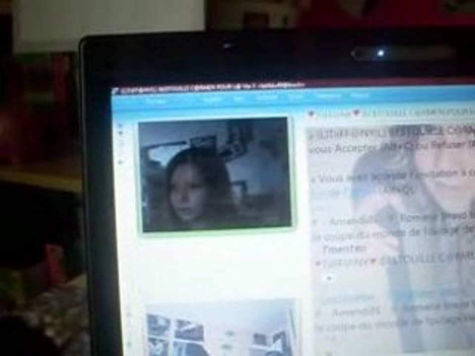 Tiffany chante Katty Perry HéHé =D