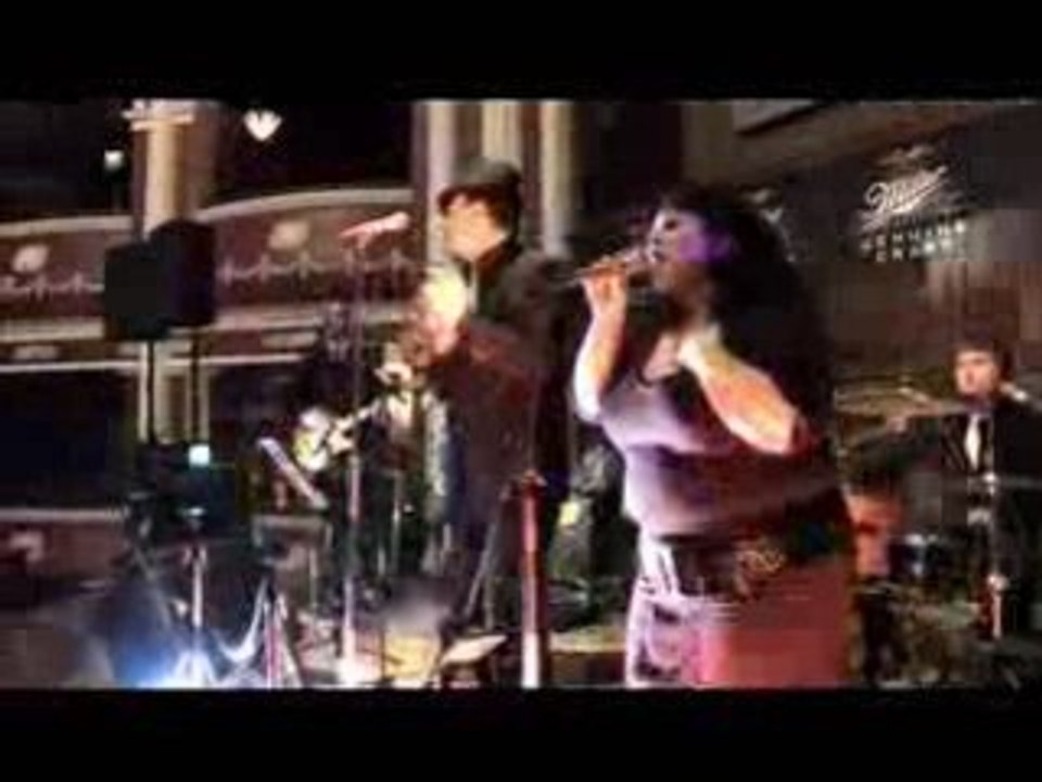 Superfly Band Live perform Think