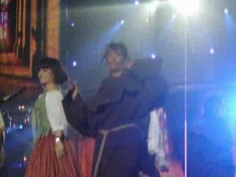 Enfoirés 2009 Amel Tina Aréna Patrick Fiori Alizée Dis Moi