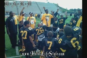 Snoop Dogg says "Go HARD or Go Home"