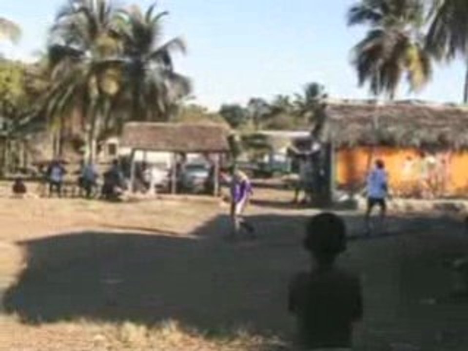Match foot Nosybe Madagascar