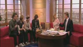 McFLY - Chat w/ Andrew Castle - GMTV sofa - 21.11.2008