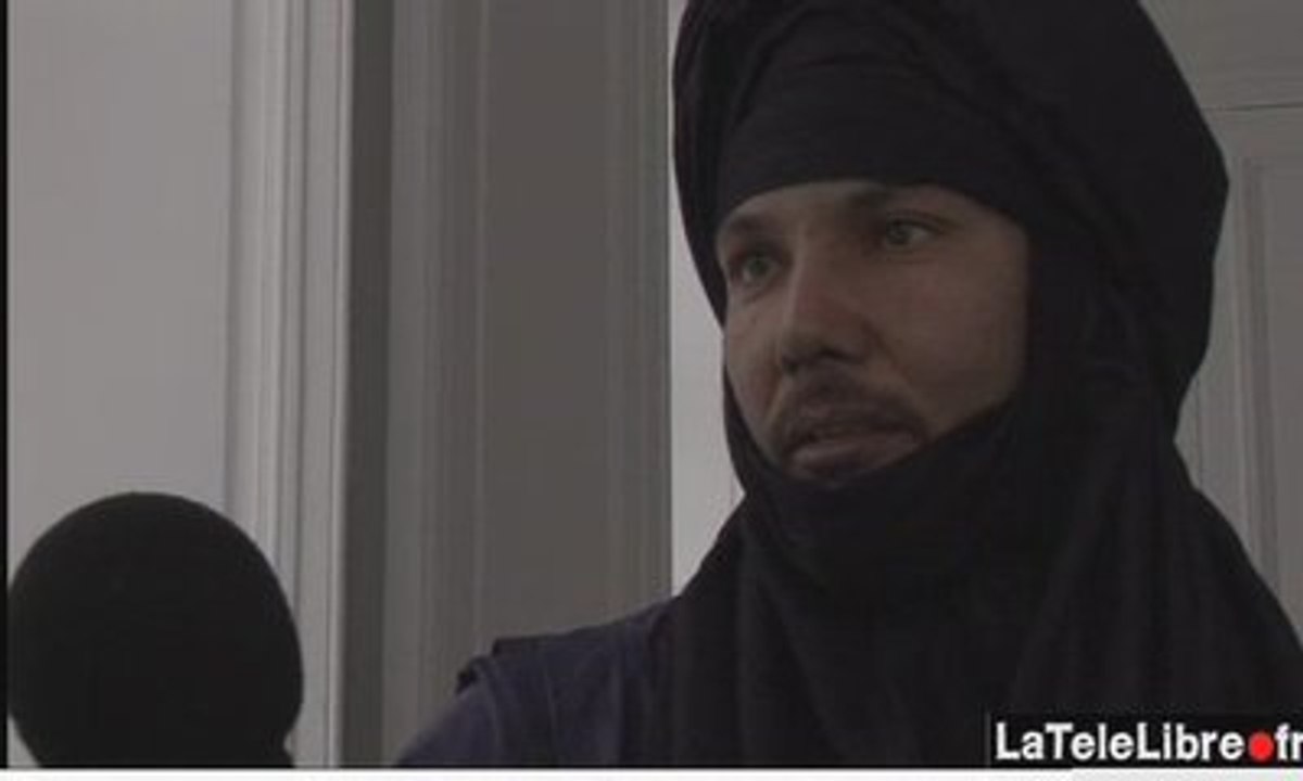 902 LE CONFLIT DU NIGER S’INVITE A L’ASSEMBLÉE
