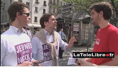 338 SEGO SARKO DEBAT DANS LA RUE