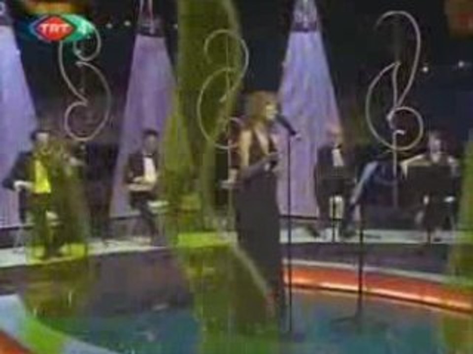 Bahar Oldu Beyim Evde Durulmaz