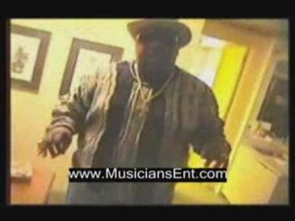 Biggie Smalls Stunts On The Camera For A Bit! Throwback