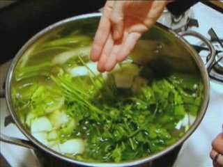 Hella Delicious: 102 - Chicken Broth