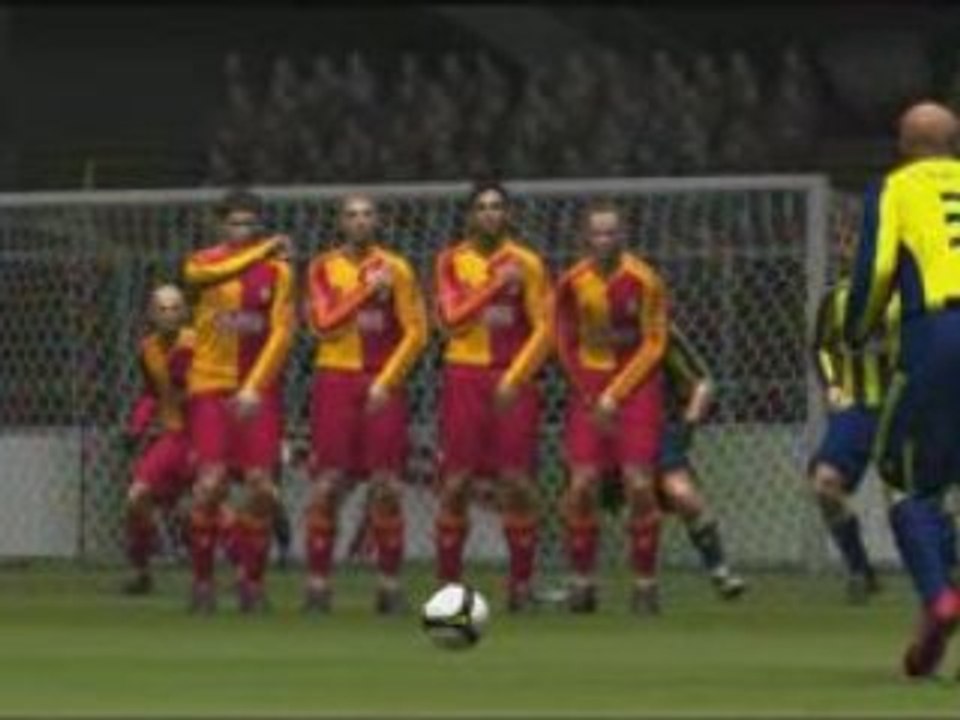 (HD QUALLY) Pro Evolution Soccer 2009 - Roberto Carlos Freek