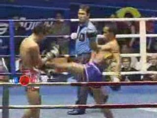 Petch-ek Sitjaopor  vs Rungniranrat Chor Koyuhaisuzu (blue)