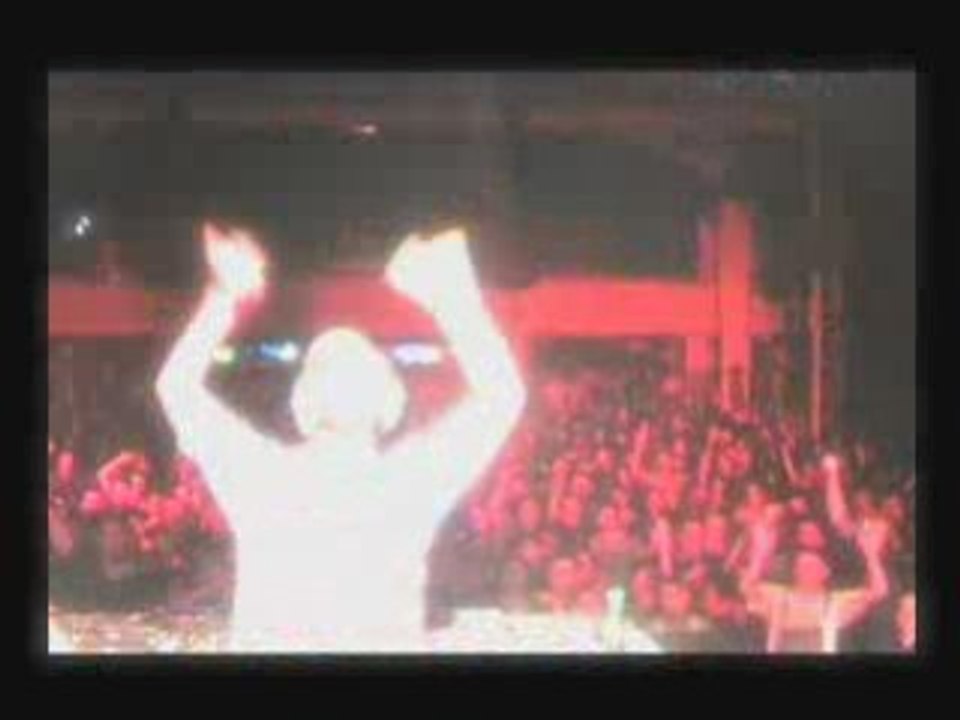 Loo & Placido - Party People (EPK Teaser Part 17)