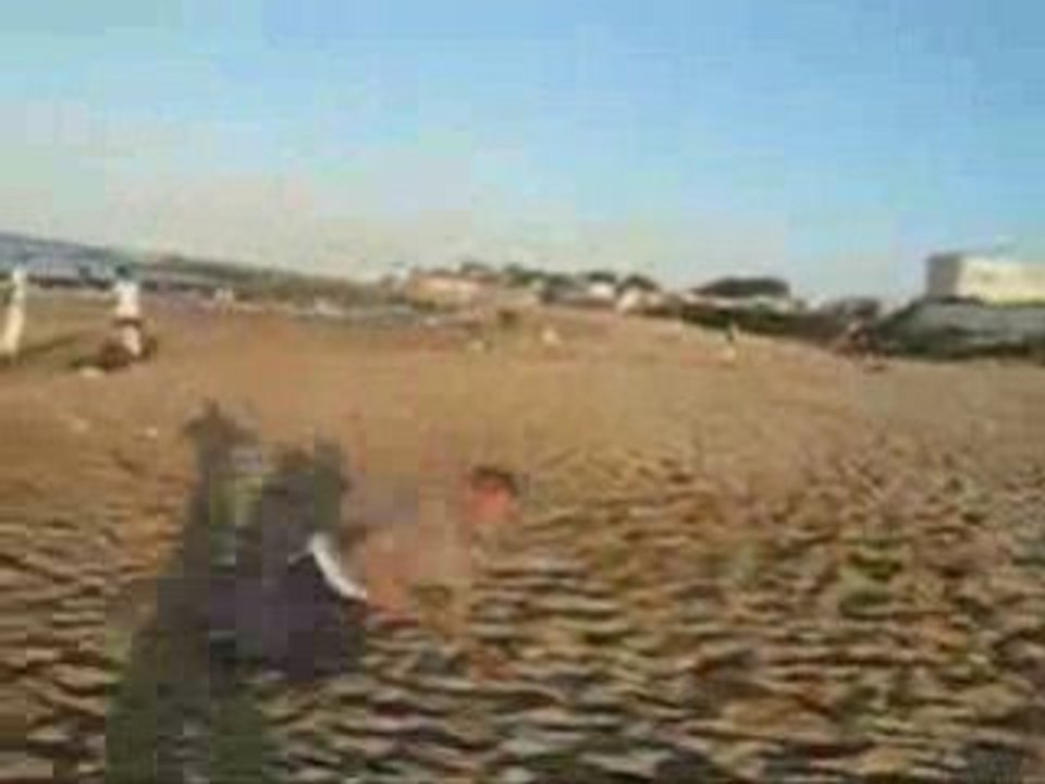 Mix of freerunning and parkour and tricks breakdance 2009