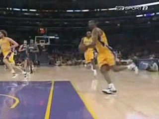 Pau Gasol Showtime in los Angeles