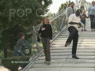 Caméra Cachée : Le fil invisible