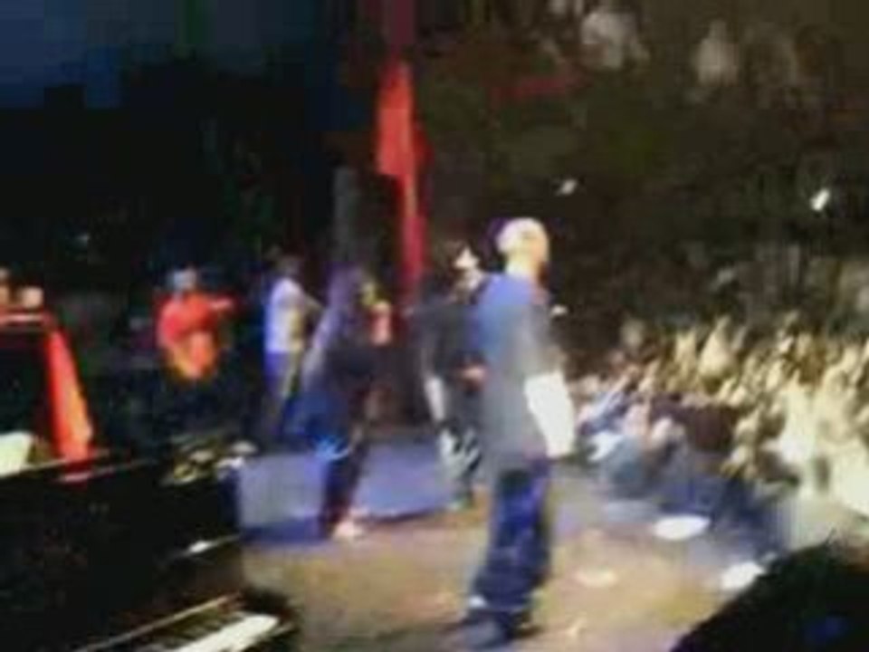 EXCLU 05.02.09 Booba vs La Fouine - la foule en delire