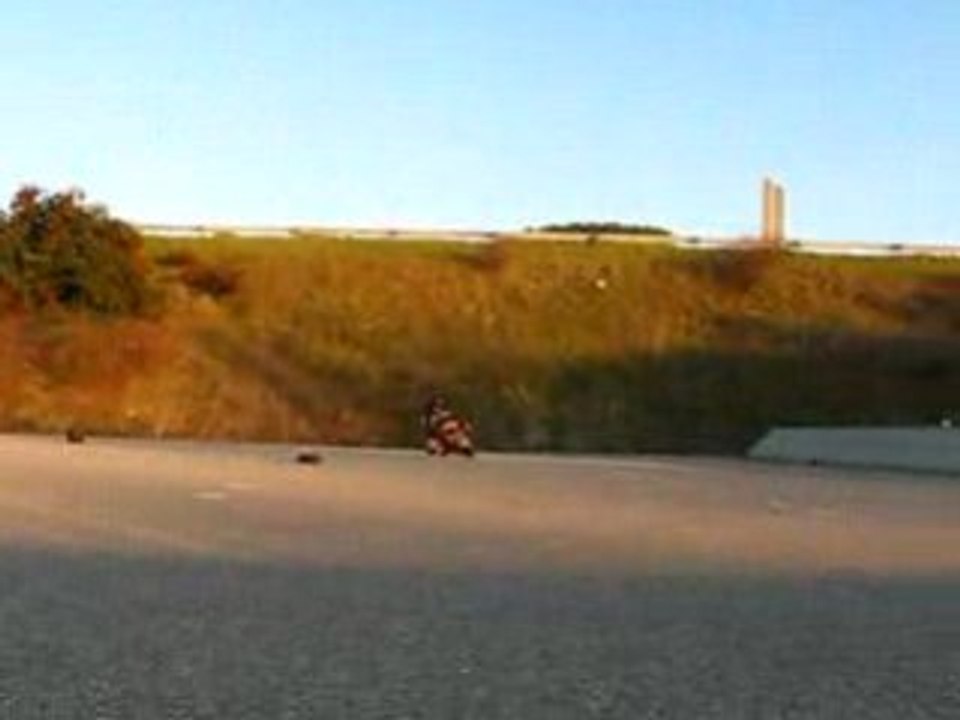 Courbe rapide genoux par terre