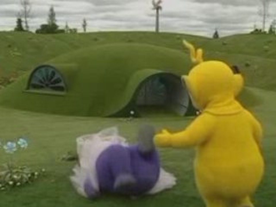 Tinky Winky Gets Shot