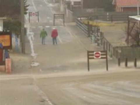 en pleine Tempête Biscarrosse plage samedi 24 Janv 2009 9h