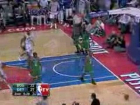 NBA Rasheed Wallace gets a huge block against the Celtics