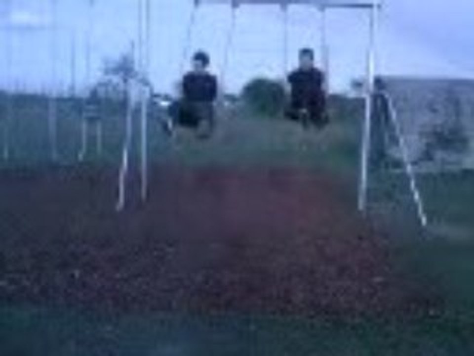 "mon abrutis de copain et son meilleur ami ! "