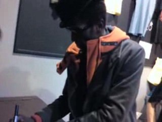 Keziah Jones me signe un autographe