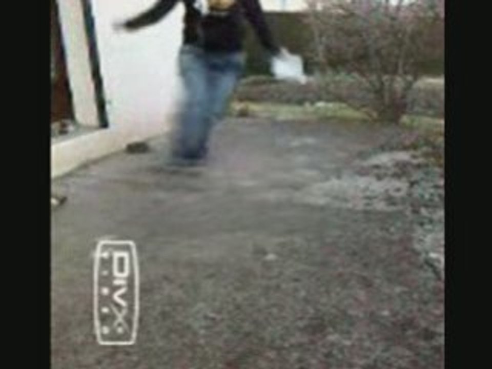 7ème vidéo de C-Walk - Stephie training