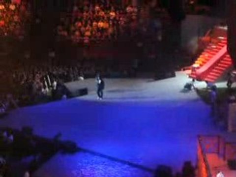 Les Enfoirés : Christophe Maé et Jenifer