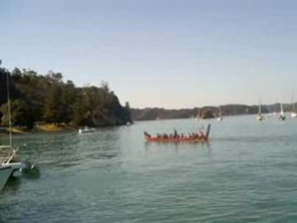 Waka Maori (Pirogue)
