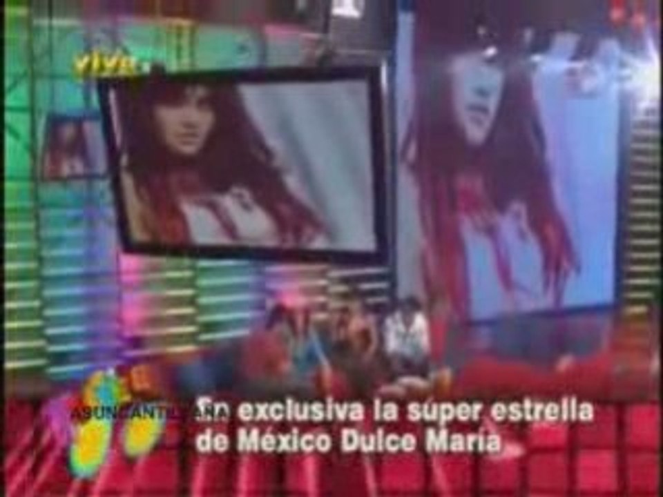 Dulce Maria en Muevete - Pt 1
