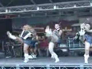 Country Sisters  live -Ghost Dance