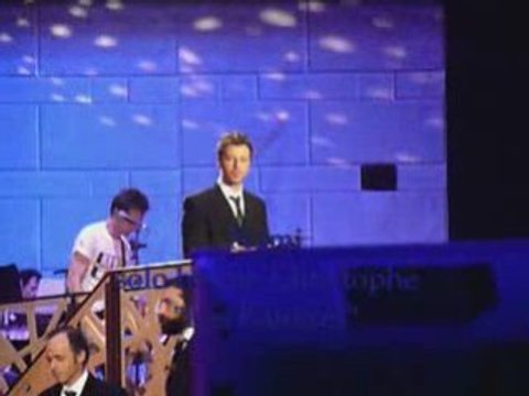 Solo harmonica de christophe maé aux enfoirés