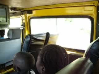 Taxi-Brousse à Ambavalao