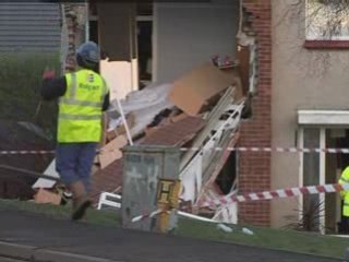 Three die as car hits house