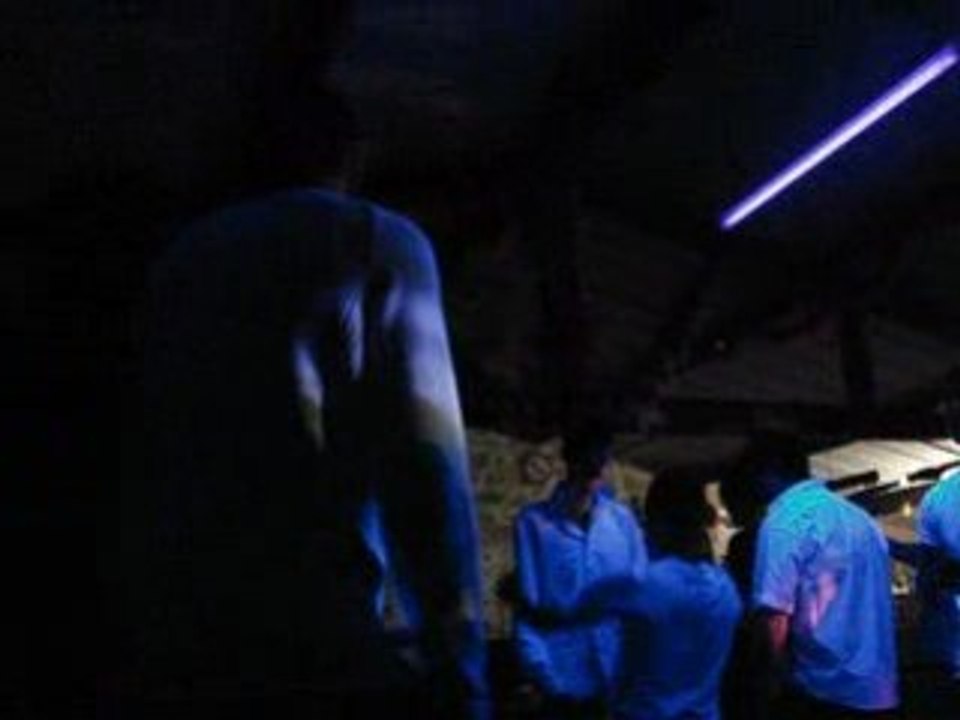 MOV02258