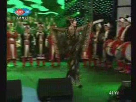 Nükhet Duru- Bir Destan Dolaşır Bolu Dağı- Canli Performans