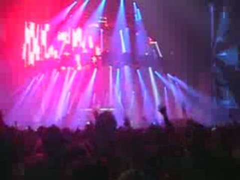 Headhunterz vs Wildstylez @ Reverze 2009