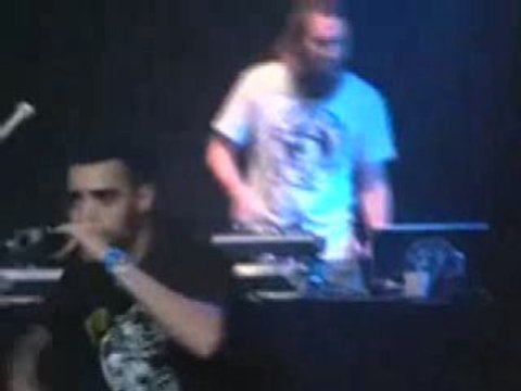 SCRED CONNEXION - AU MILIEUX DE JALOUX spacehiphop.com