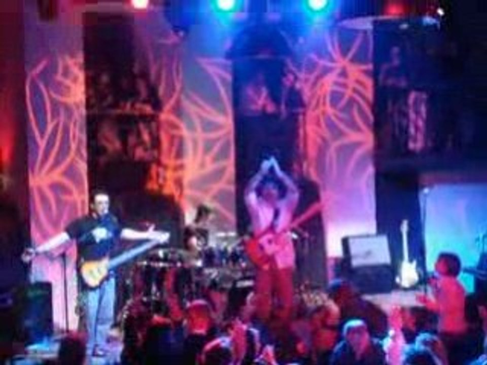 Regatta d'Amour (tribute to Police) - Message in a Bottle