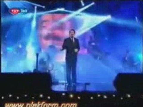 Ferdi Tayfur Nisan Yagmuru canlı performans