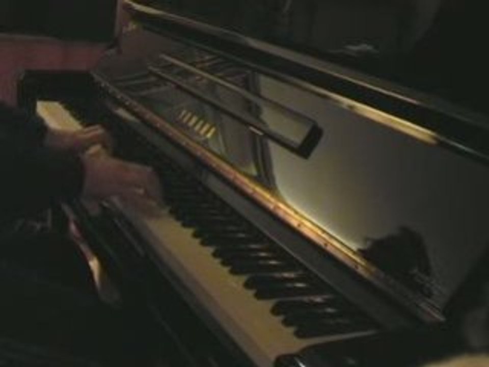 Composition triste au piano - Thème de Savina