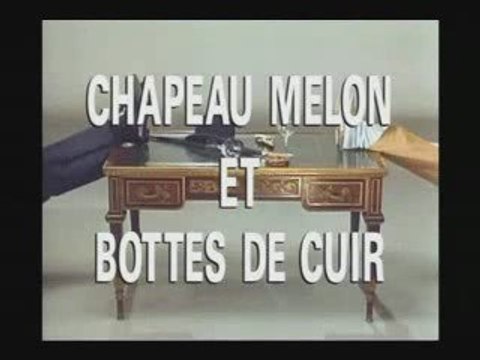 CHAPEAU MELON ET BOTTES DE CUIR