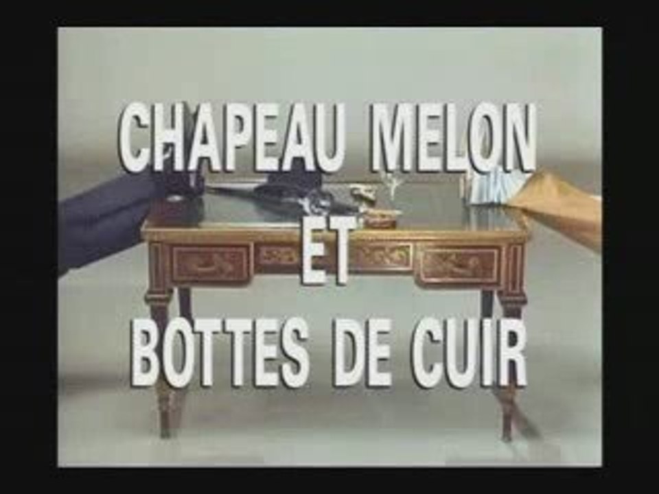 CHAPEAU MELON ET BOTTES DE CUIR