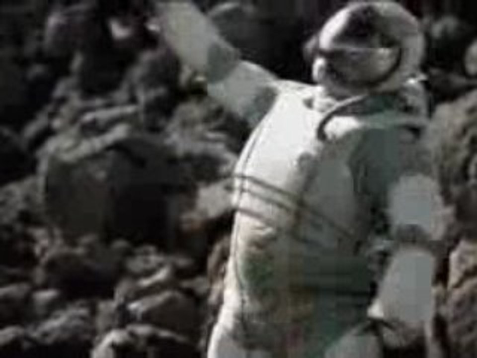 Pub Bridgestone Jump Around SuperBowl