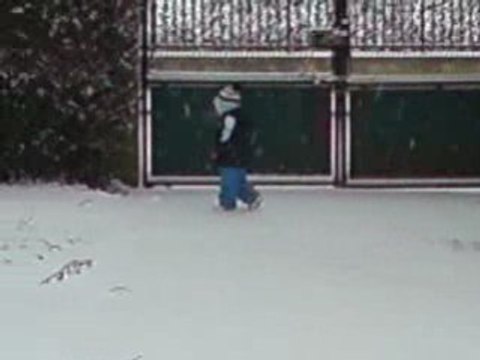 Kylian a la neige le 2 février 2009