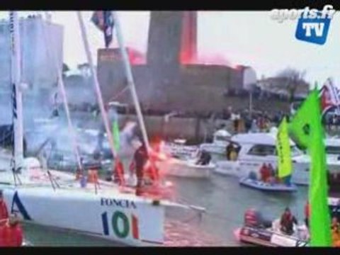 Vendée Globe : l'arrivée de Michel Desjoyeaux sur sports.fr
