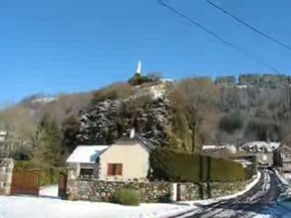 Fontanges : Rocher chapelle
