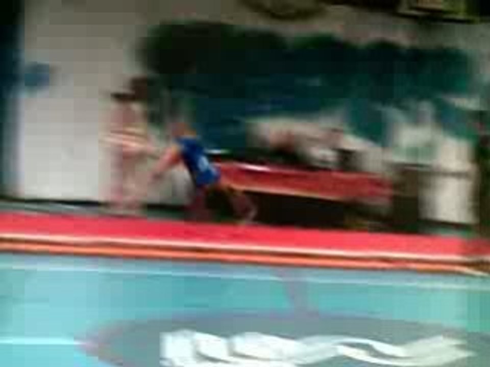 Rondade flip salto arrière