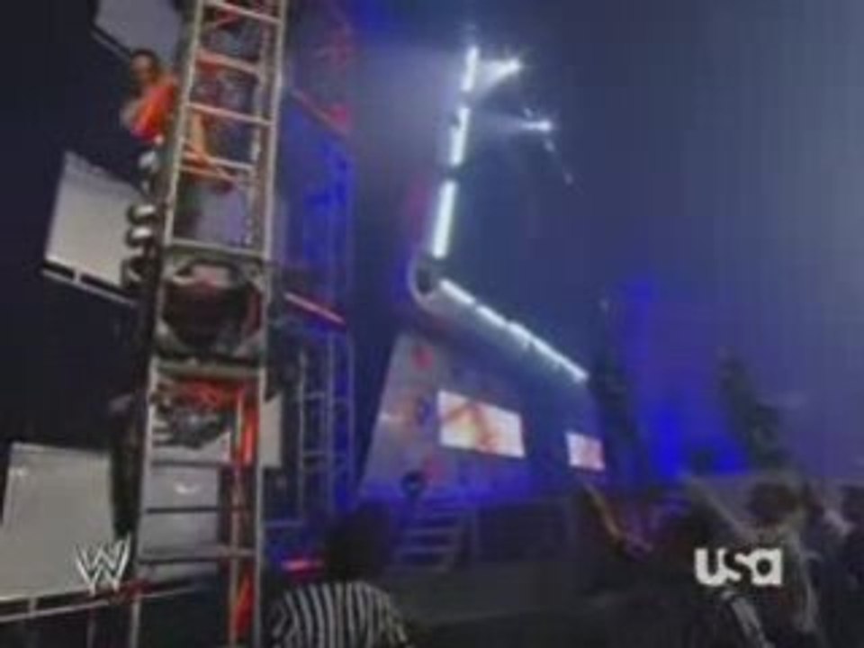 Jeff Hardy VS Randy Orton - Swanton Bomb