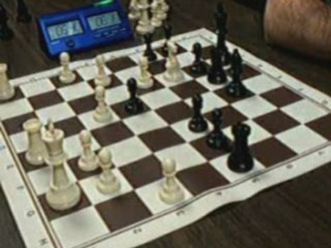 ECHECS : ZITOUN 0,5 VS 0,5 STEPH (NUL) (COUPE ROI 2009)